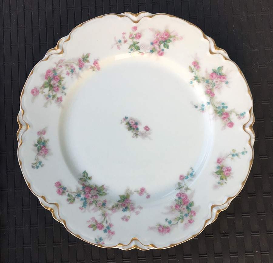Schleiger 681b Dinner Plate by Haviland-1