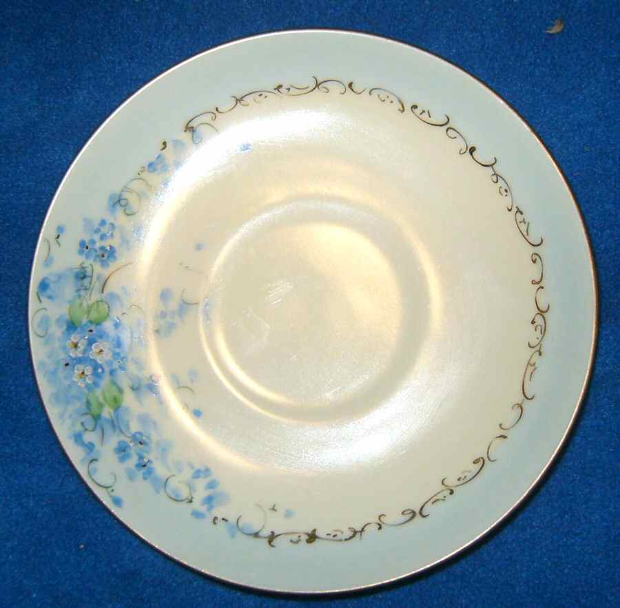 HUT869 Saucer by Hutschenreuther-1