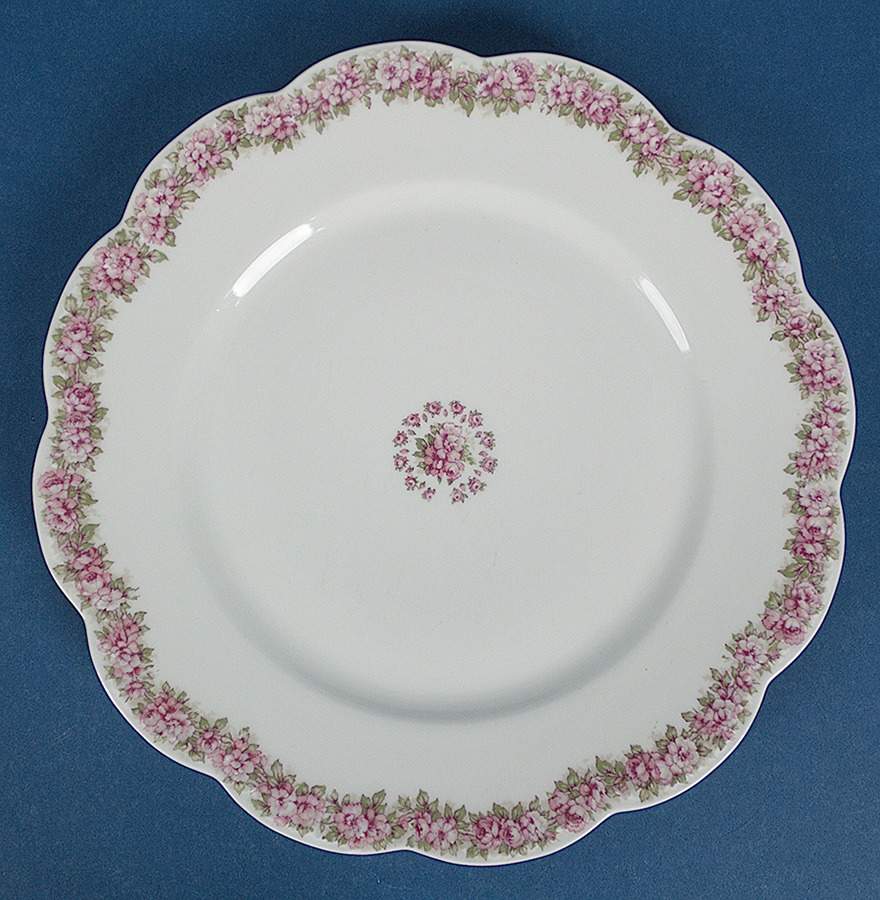 Schleiger 740 Dinner Plate by Haviland-1