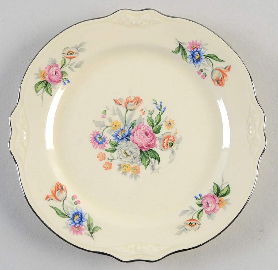 M212 (Virginia Rose) Dessert/Pie Plate by Homer Laughlin -1