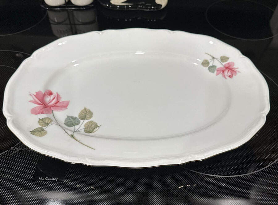 HUT897 14" Oval Serving Platter by Hutschenreuther-1