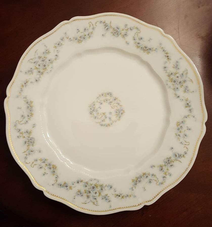 Schleiger 851 Dinner Plate by Haviland-1