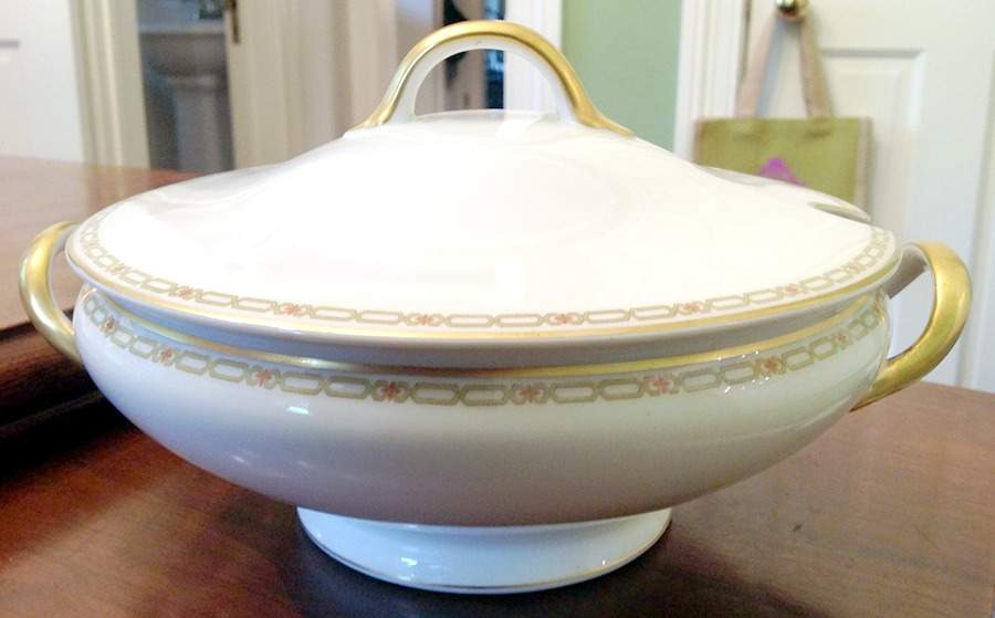 Schleiger 893 Tureen &  Lid by Haviland-1
