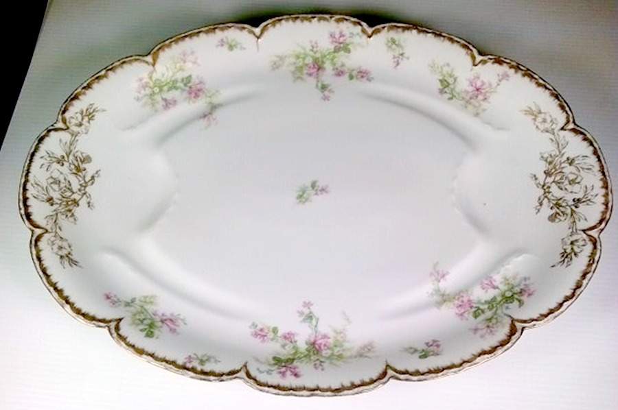 Schleiger 900 18" Oval Serving Platter by Haviland-1