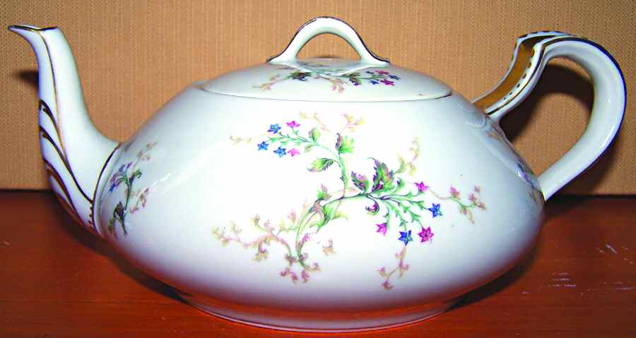 Schleiger 906a Teapot & Lid by Haviland-1