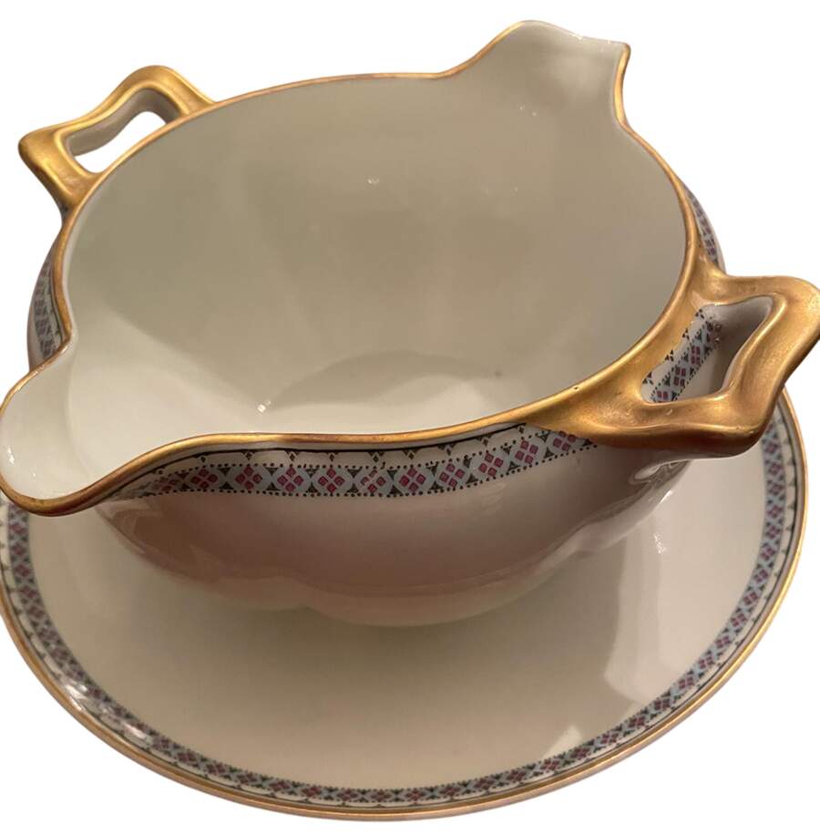 Schleiger 993 Gravy Boat with Attached Underplate by Haviland-1