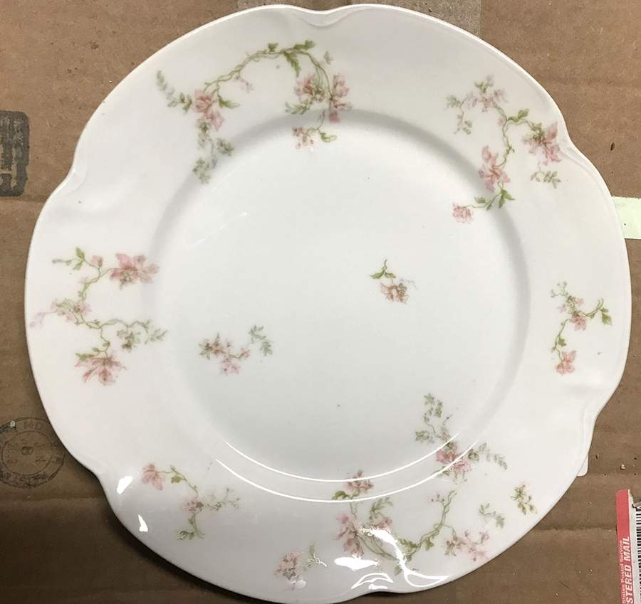 Schleiger 1017b Dinner Plate by Haviland-1