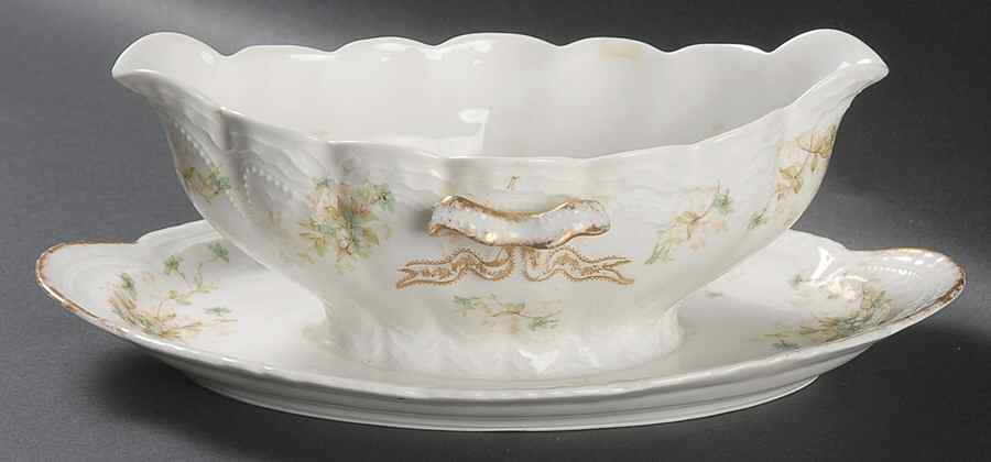 Schleiger 1021a Gravy Boat with Attached Underplate by Haviland-1