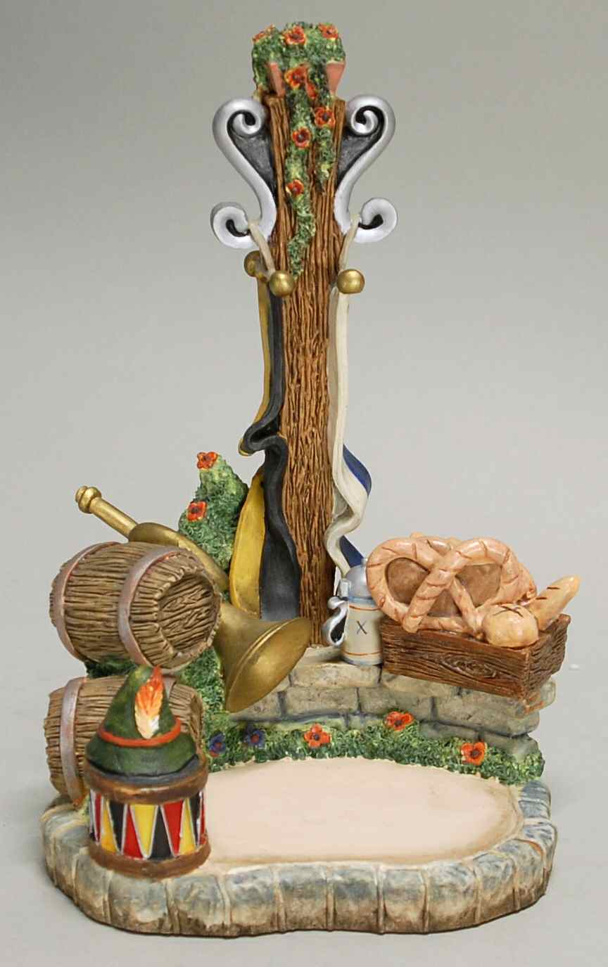 Pretzel Girl Hummelscape-Oktoberfest - No Box by M.I. Hummel-1