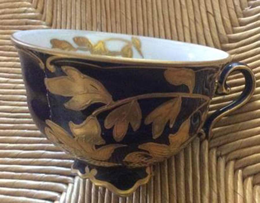 N1981K Footed Cup by Graf Von Henneberg-1