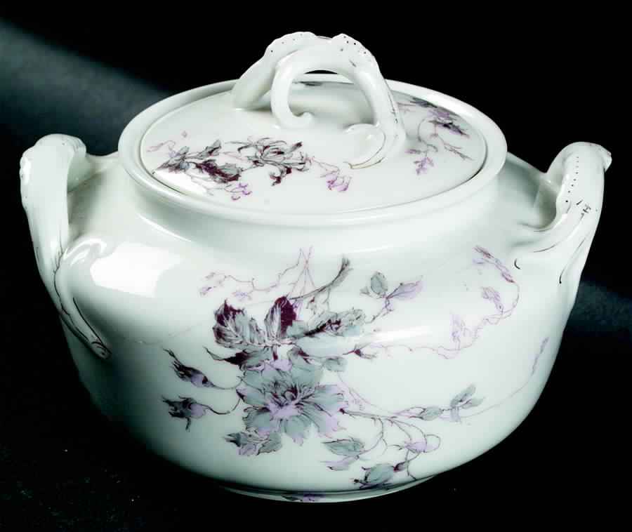 Schleiger 1152 Sugar Bowl & Lid by Haviland-1