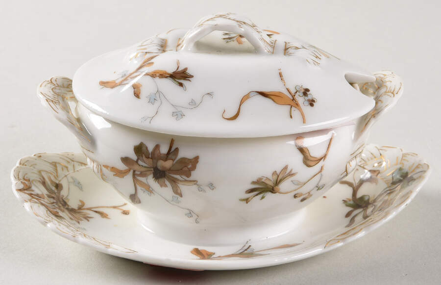 Schleiger 1154i Oval Mustard W/Lid & Attached Underplate by Haviland-1