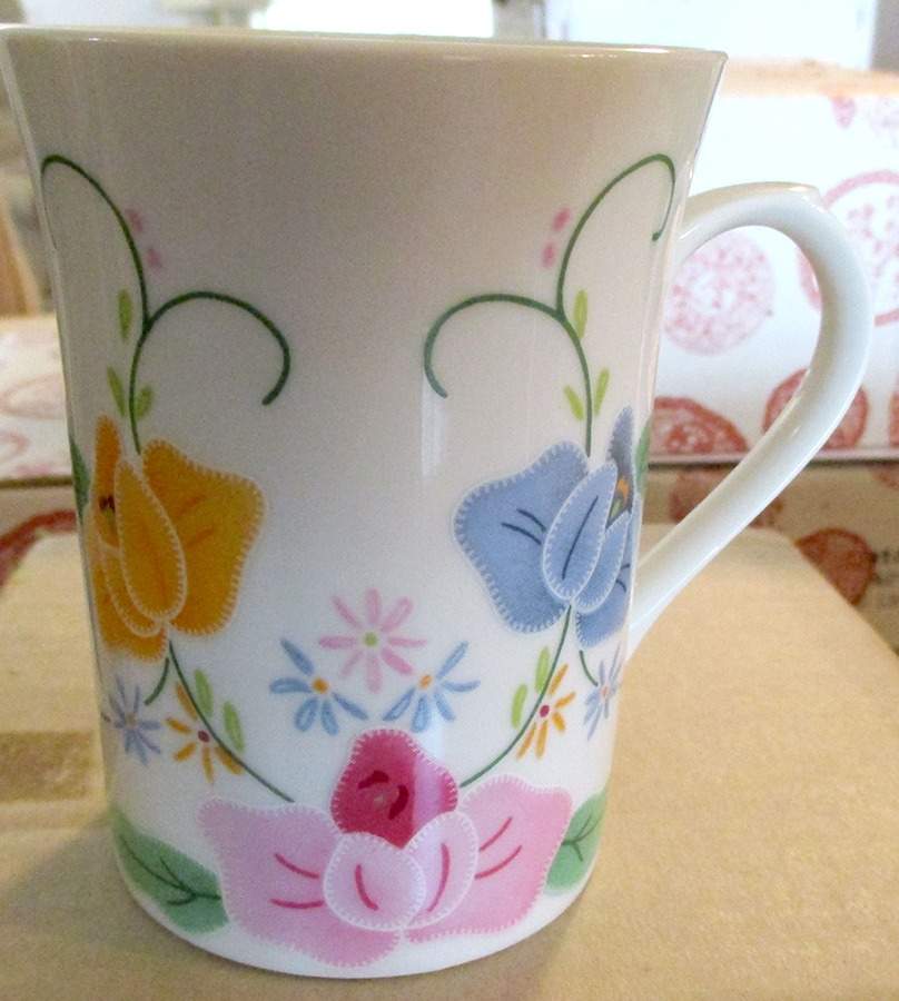 HCH10 Mug by Horchow-1