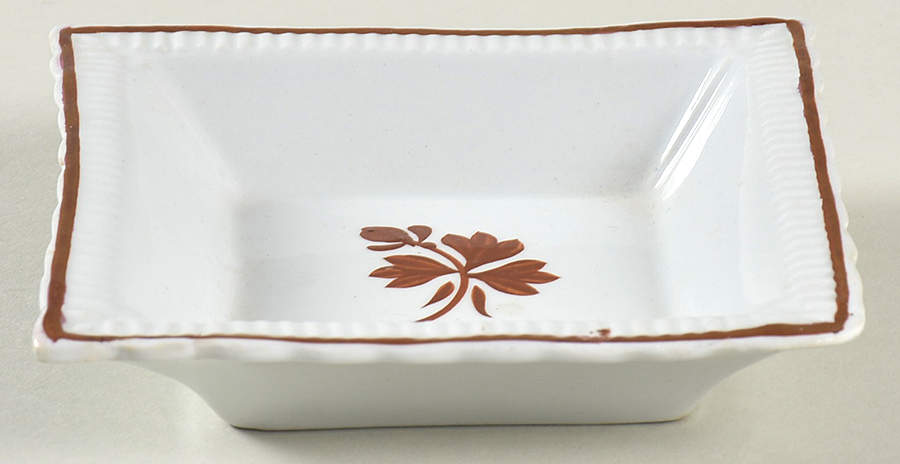 Tea Leaf Nut Dish by Henry Burgess-1