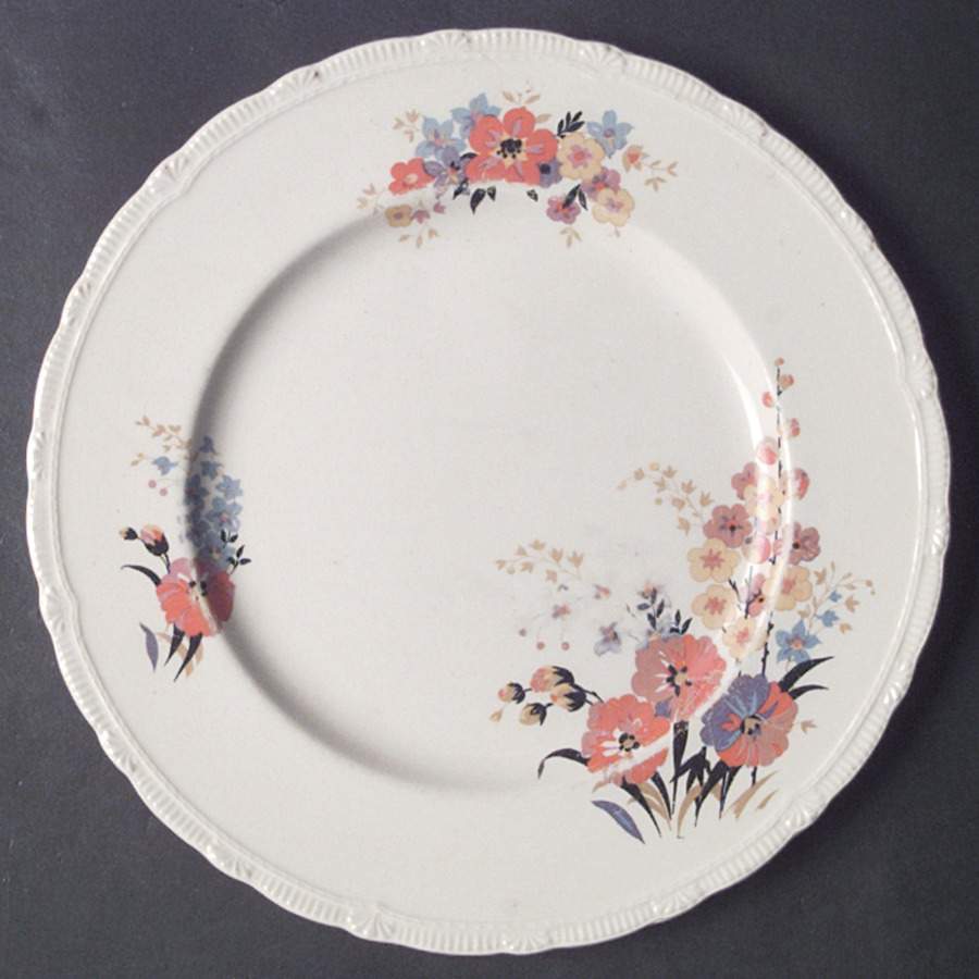 HKI3 Dinner Plate by Hollinshead & Kirkham-1