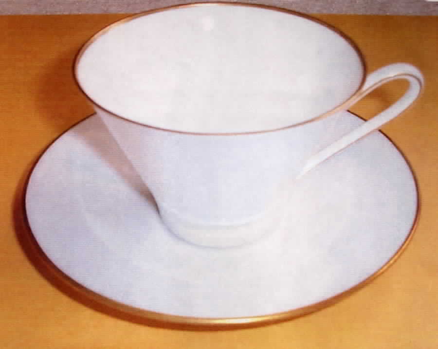03630 Flat Cup & Saucer Set by Hutschenreuther-1