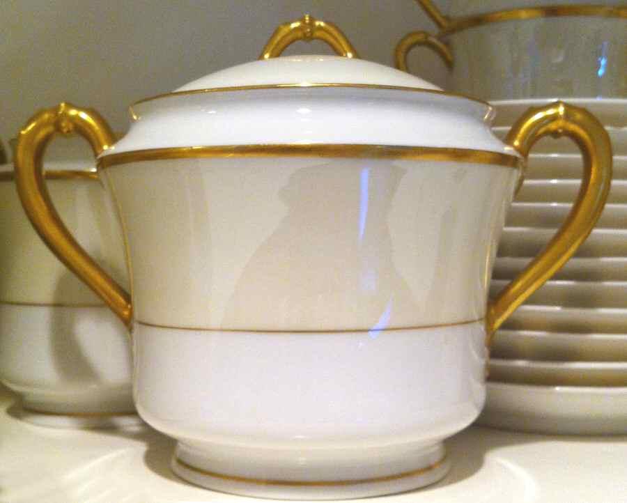 H1469 Sugar Bowl & Lid by Haviland-1