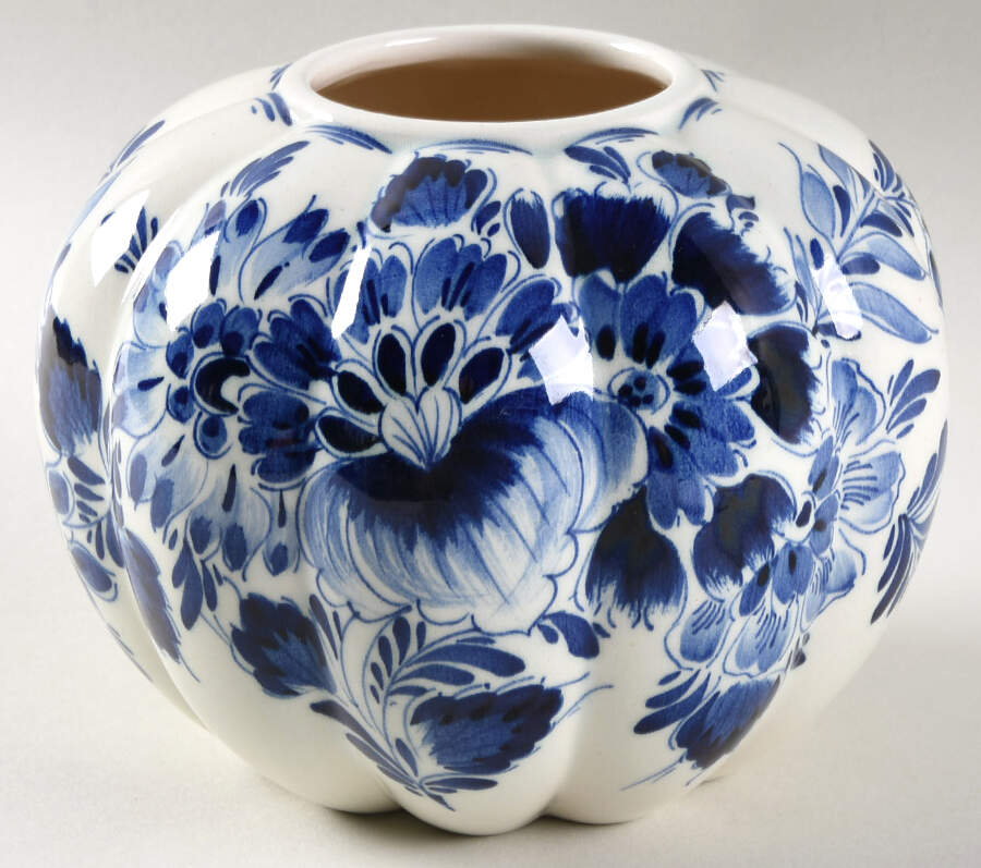 Delfts Blue 4" Vase by Holland-1