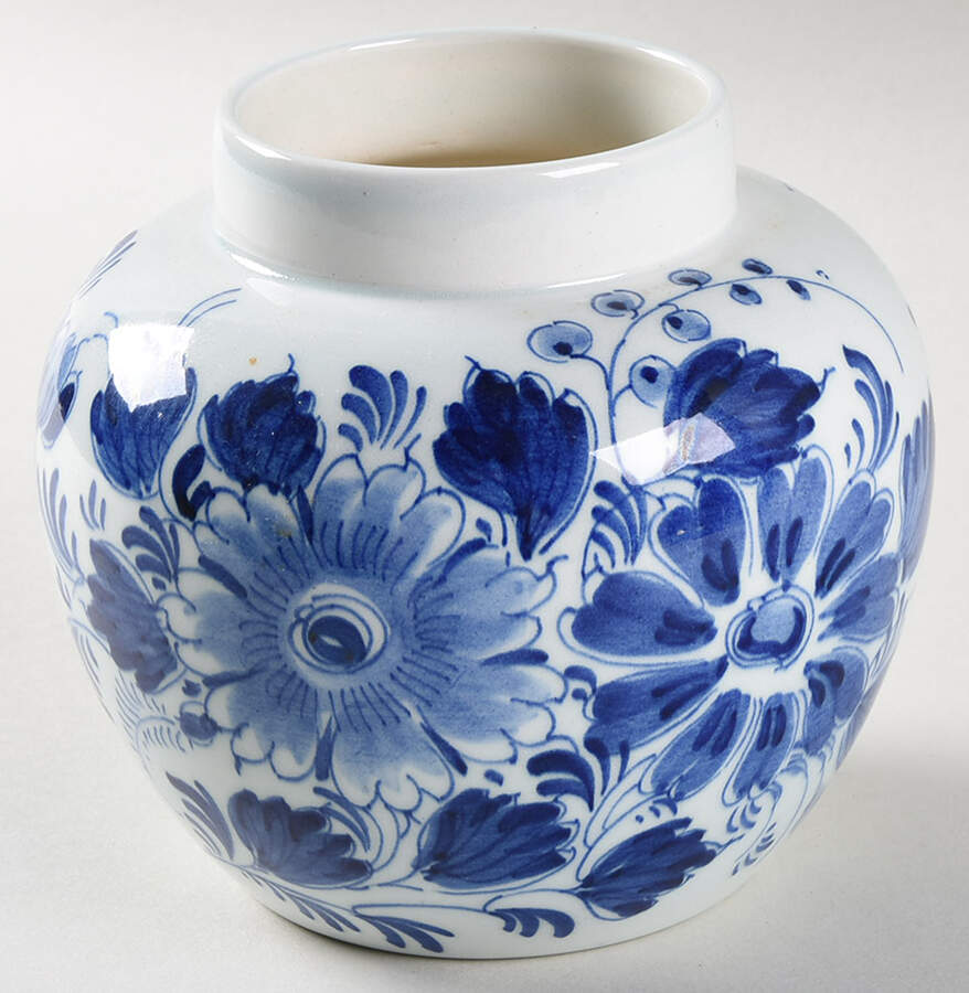 Delfts Blue 4" Ginger Jar No Lid by Holland-1