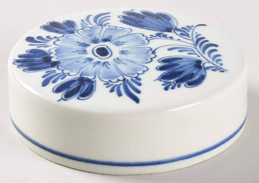 Delfts Blue Lid for 4" Ginger Jar by Holland-1