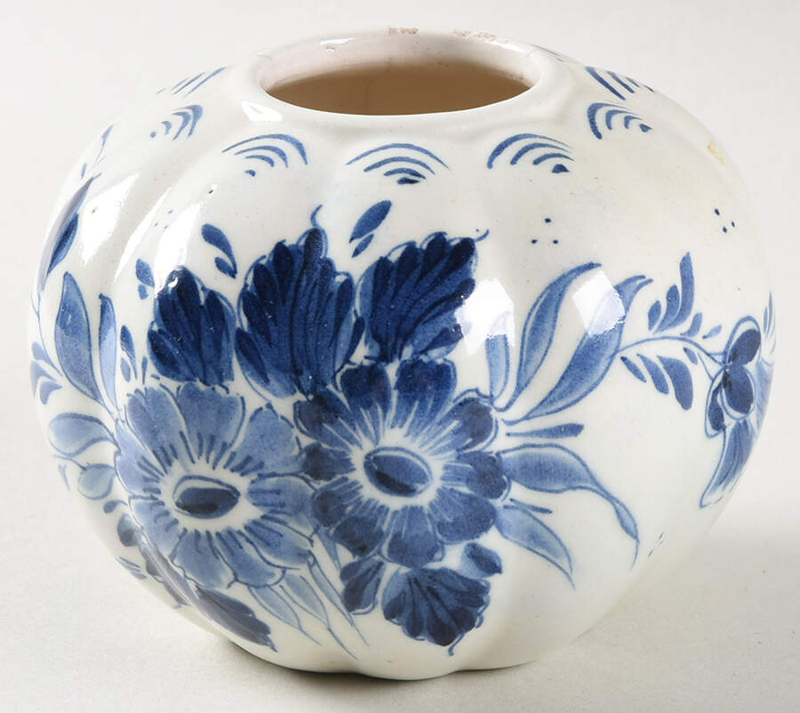 Delfts Blue 3" Vase by Holland-1