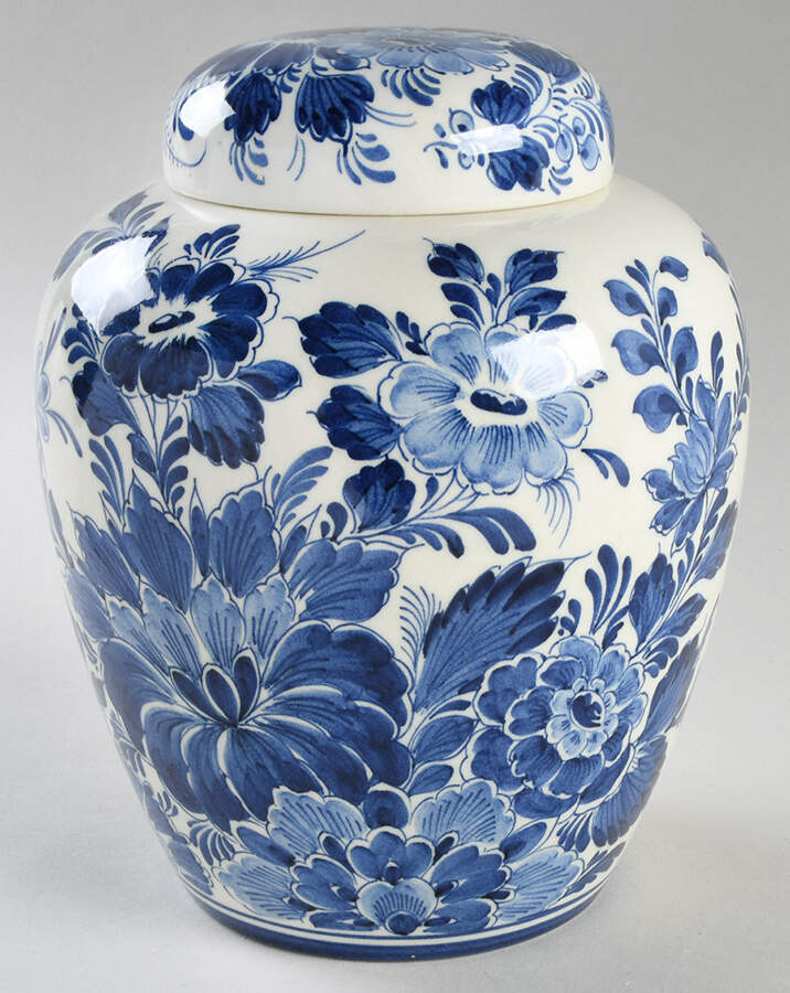 Delfts Blue Large Ginger Jar & Lid by Holland-1