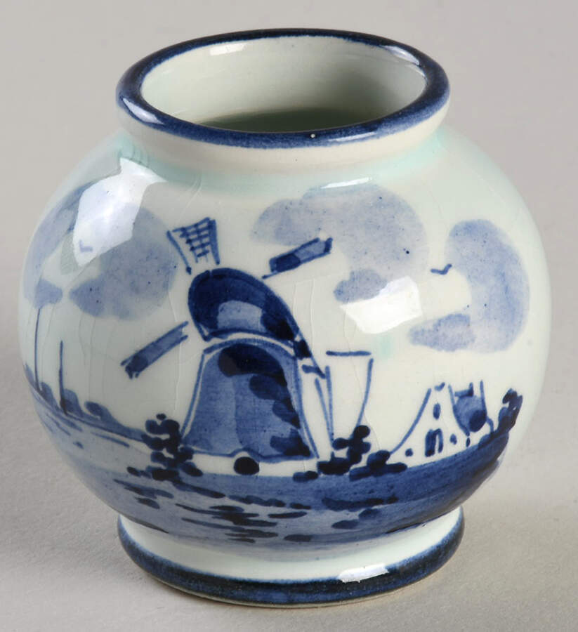 Delfts Blue Mini Bud Vase by Holland-1