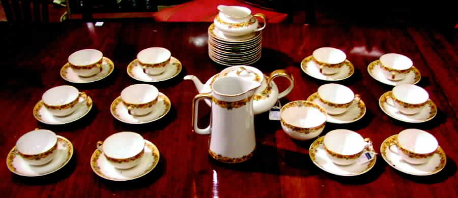 H1492 Creamer by Haviland-1
