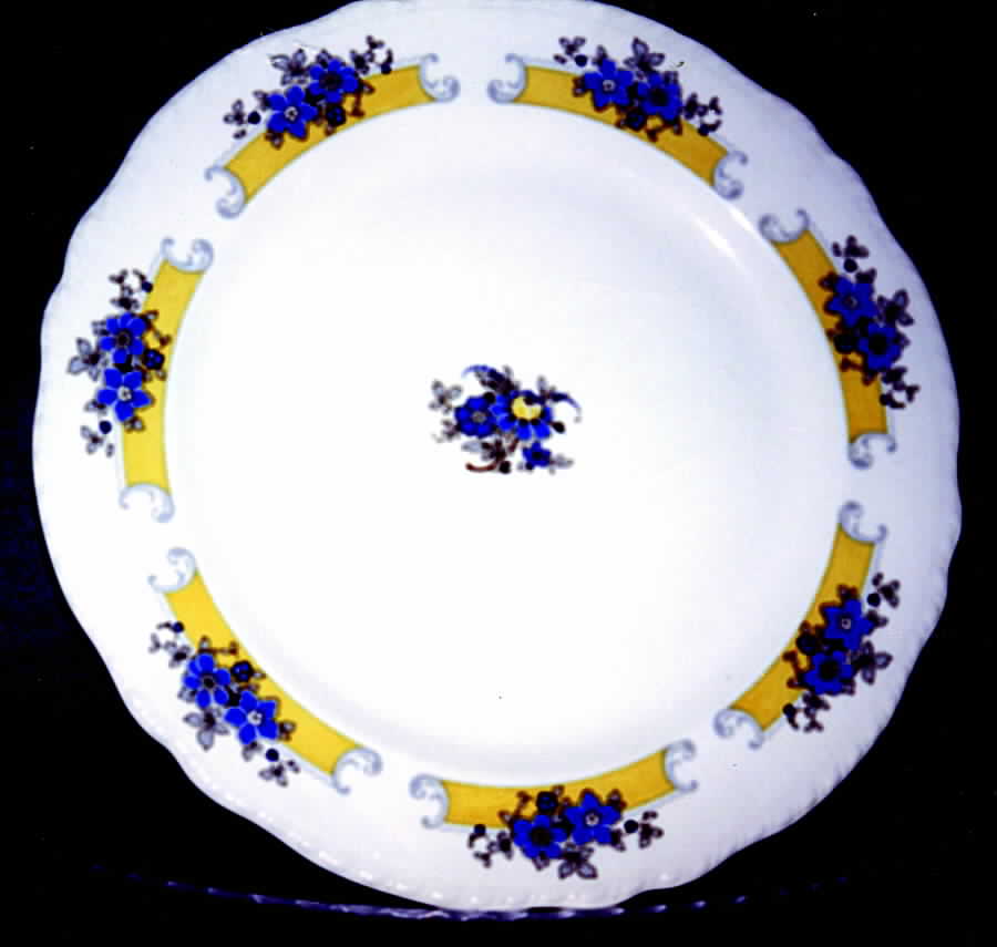 9190 Luncheon Plate by Harker-1