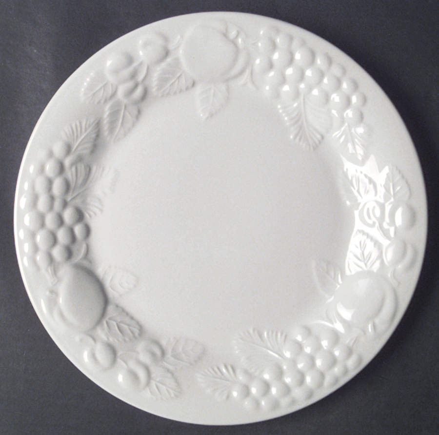 Fruitful Dinner Plate by Housewares Intl-1