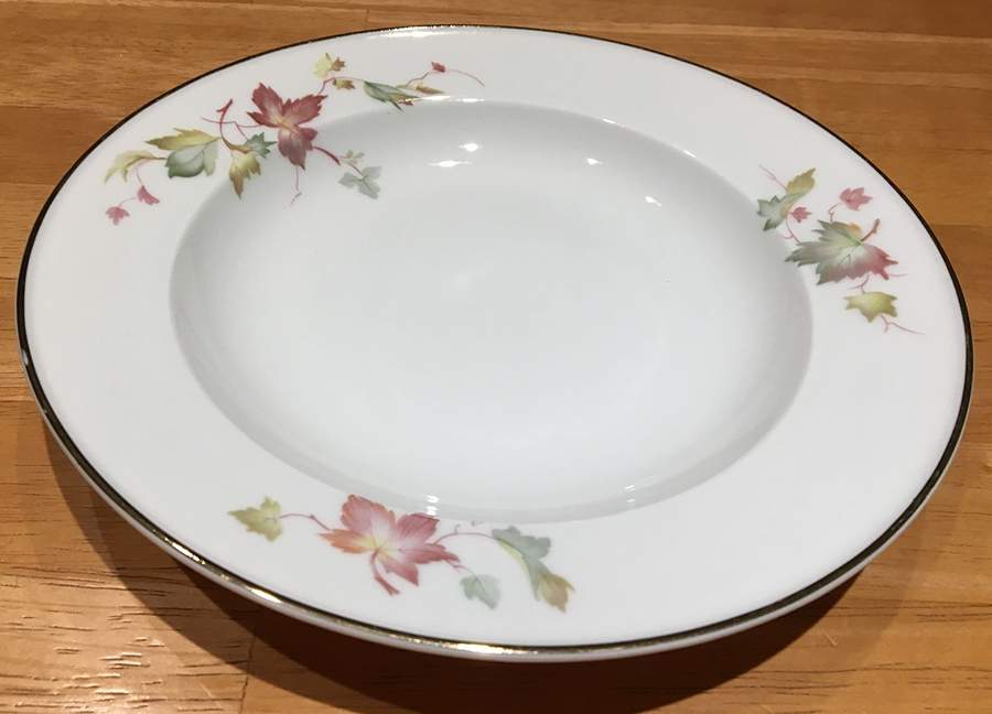HUT935 Rim Soup Bowl by Hutschenreuther-1