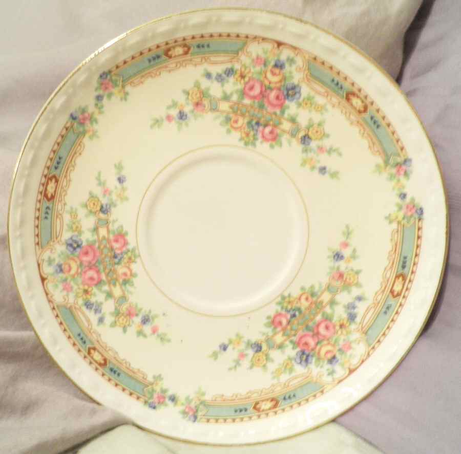 HLC3004 Saucer by Homer Laughlin -1