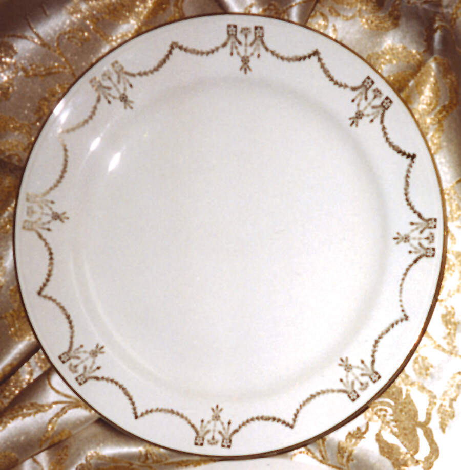 HLC2102 Dinner Plate by Homer Laughlin -1