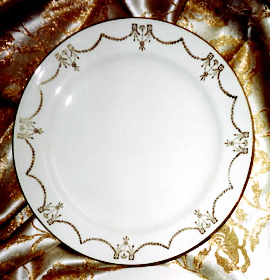 HLC2102 Dinner Plate by Homer Laughlin -1
