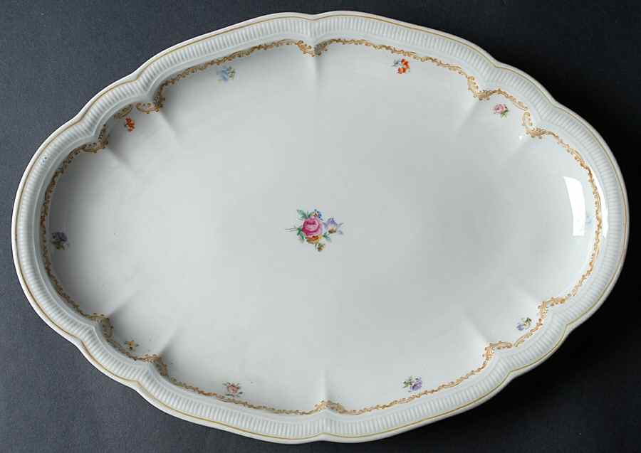 HUT948 15" Oval Serving Platter by Hutschenreuther-1