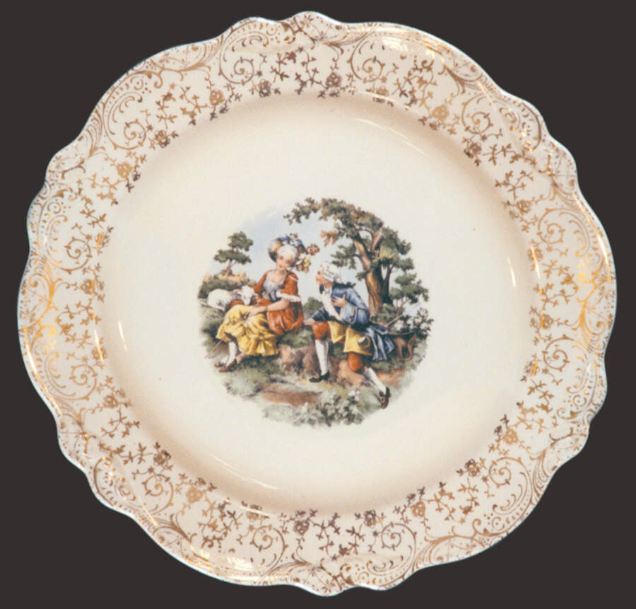 HLC2121 Dinner Plate by Homer Laughlin -1