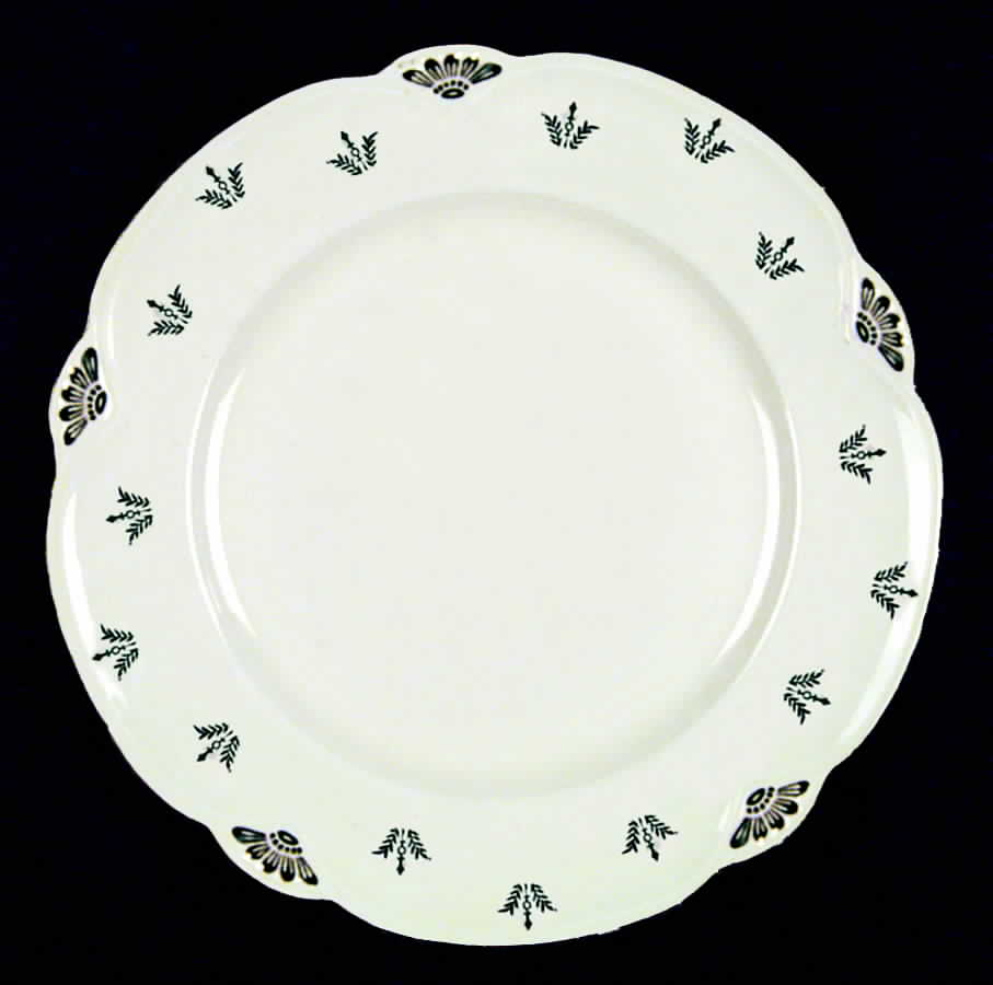 M114 Dinner Plate by Homer Laughlin -1