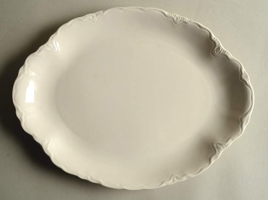 Republic (Also A Shape) 13" Oval Serving Platter by Homer Laughlin -1