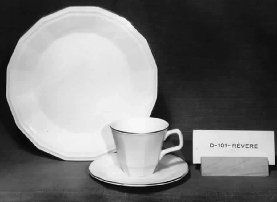 Revere Dinner Plate by Homer Laughlin -1