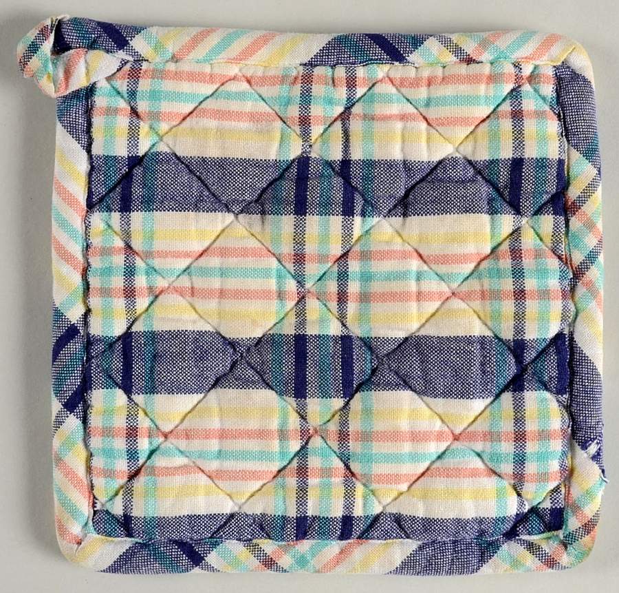 Fiesta Plum (Intro 2001) Cloth Potholder by Homer Laughlin -1