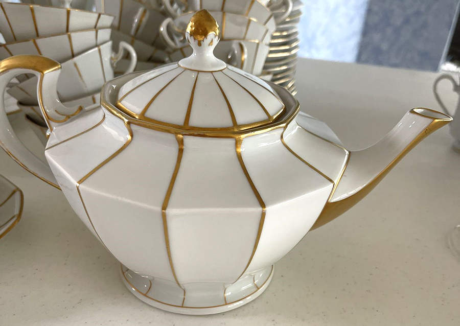 10304 Teapot & Lid by Haas-Czjzek Coronado-1