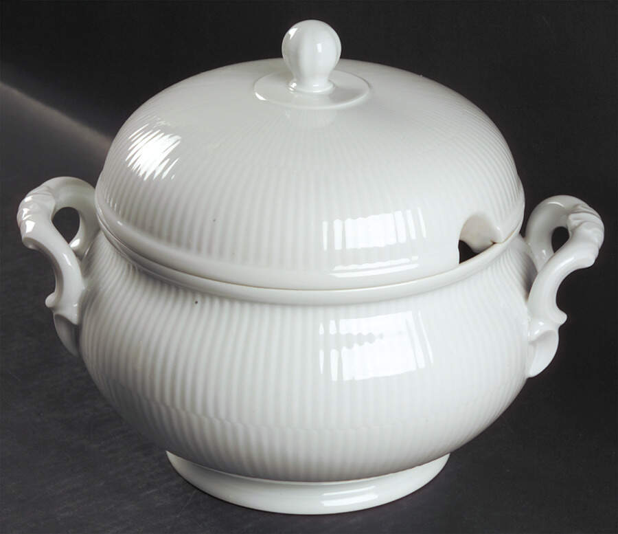 HC703 Tureen &  Lid by Heinrich - H&C-1