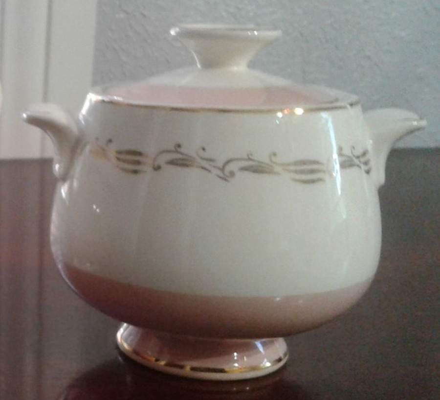 Sunrise Sugar Bowl & Lid by Homer Laughlin -1