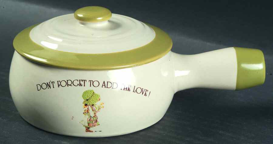 Country Living Individual Casserole & Lid by Holly Hobbie-1