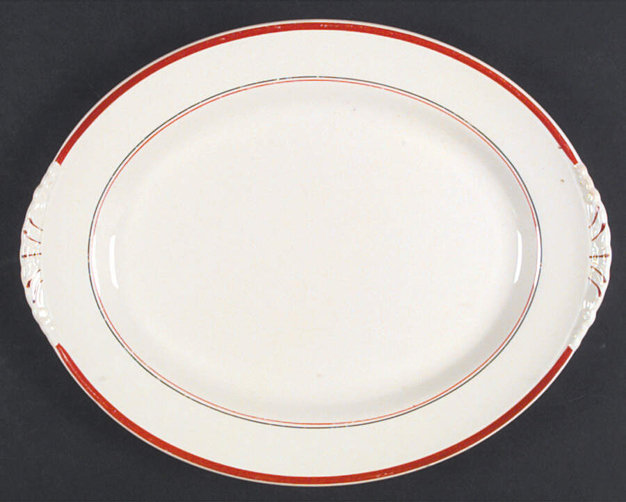 N413 13" Oval Serving Platter by Homer Laughlin -1
