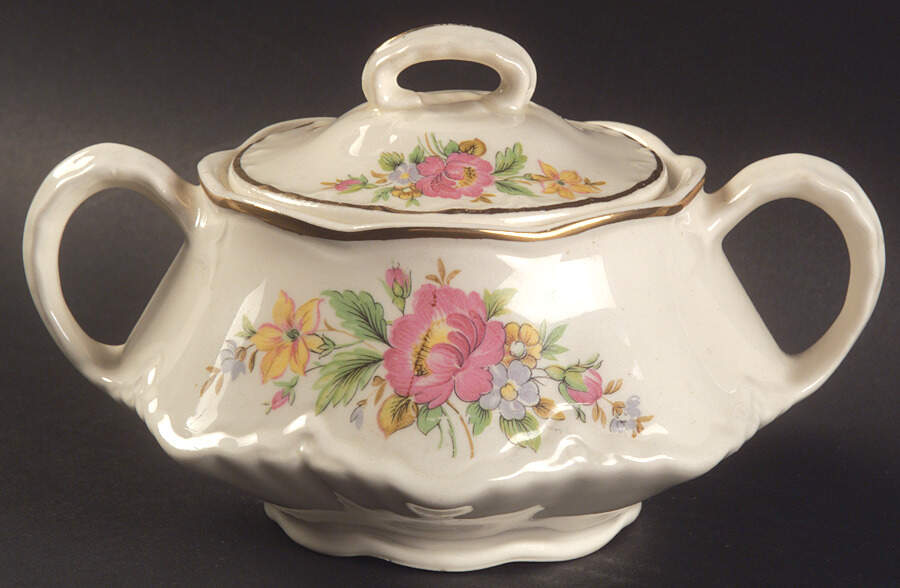 Spring Wreath Sugar Bowl & Lid by Homer Laughlin -1