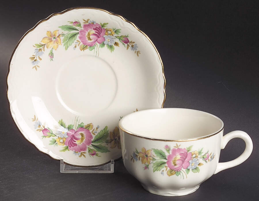 Spring Wreath Flat Cup & Saucer Set by Homer Laughlin -1