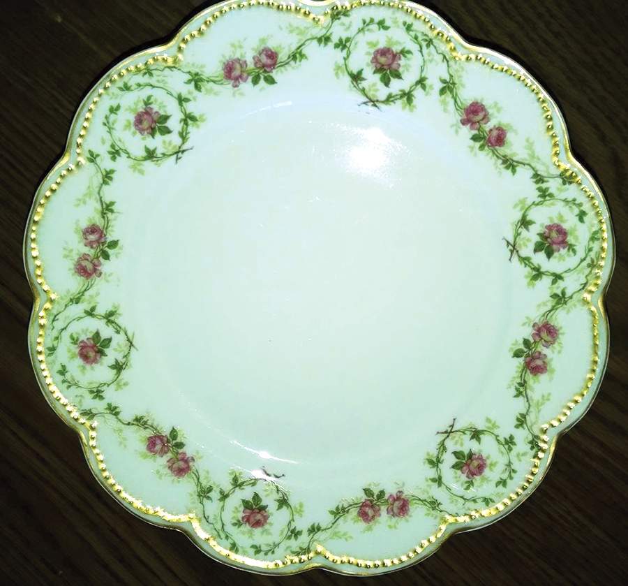 Schleiger 1140-1 Luncheon Plate by Haviland-1