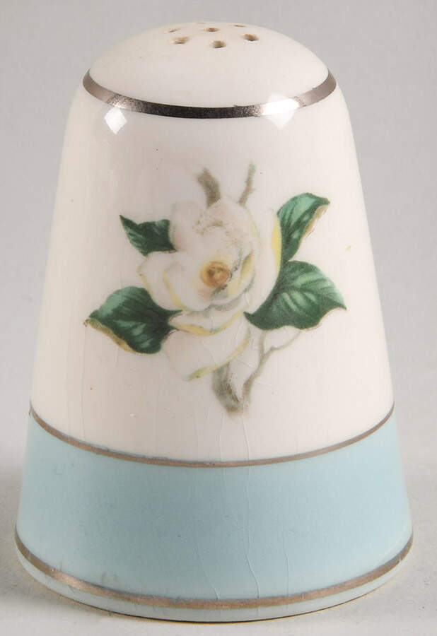 HLC3036 Pepper Shaker by Homer Laughlin -1