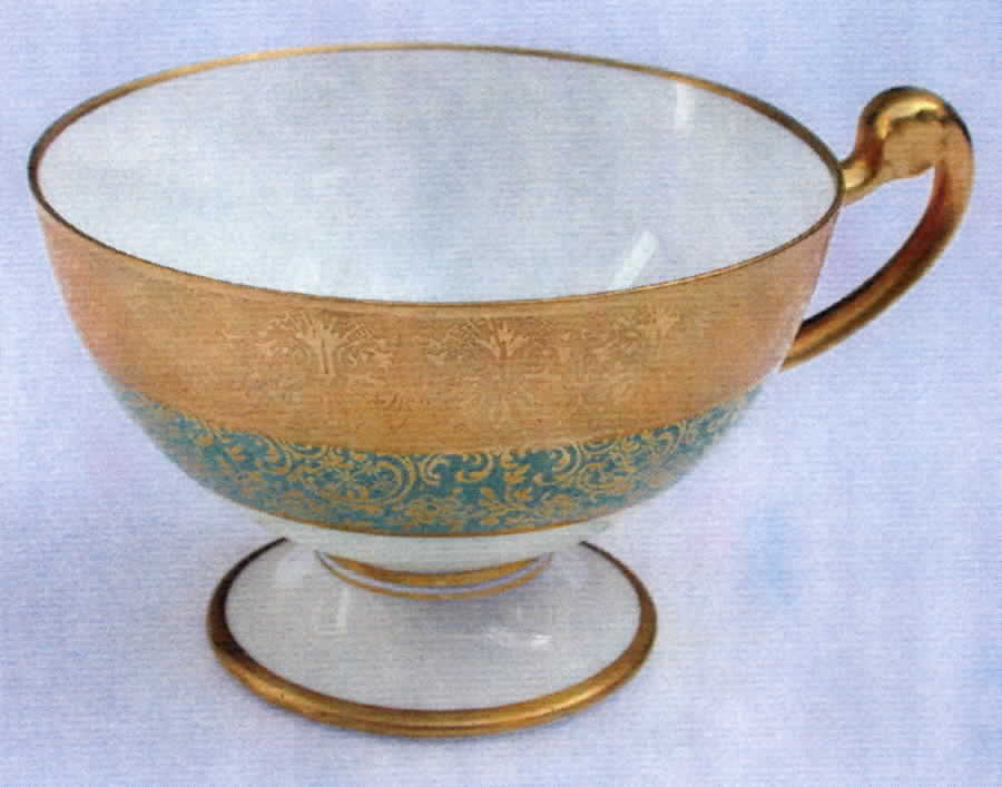 HUT981 Footed Cup by Hutschenreuther-1